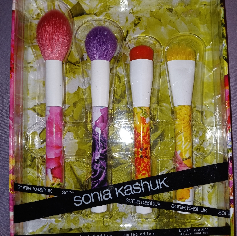 Sonia Kashuk Brush Couture New Boxed set